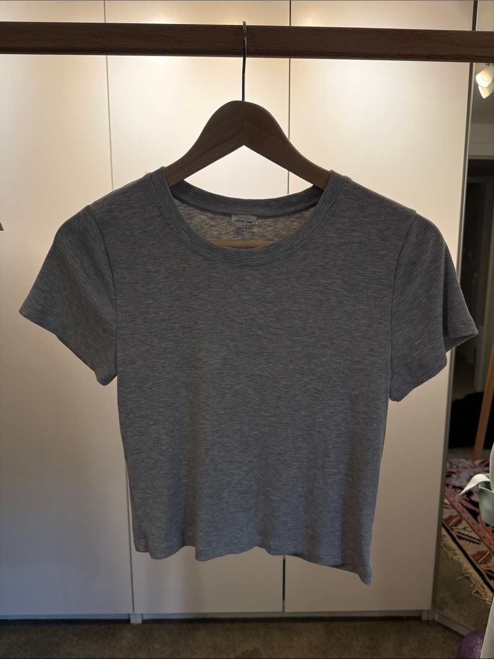 Wilfred Heather Gray Ribbed Short Sleeve Tee